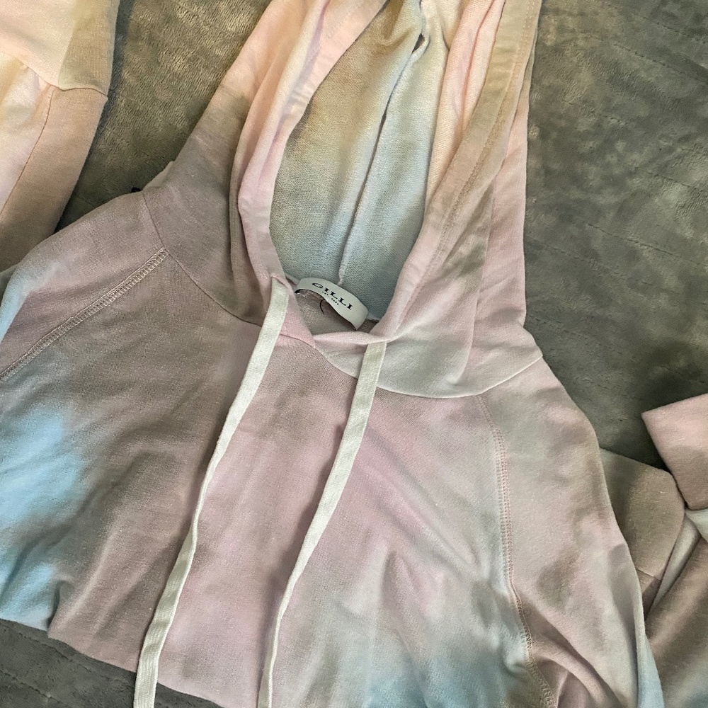 Gilli lightweight hoodie